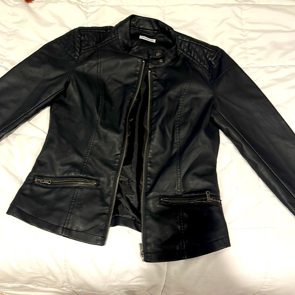Barely used Jacqueline de yong black leather jacket size 36 (S/M)